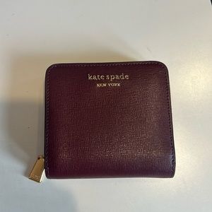Barely used kate spade small bifold wallet.